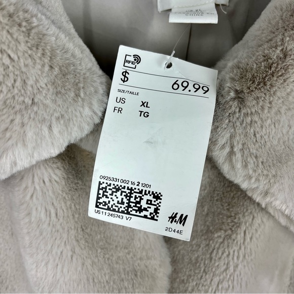 H&M Faux Fur Sable Beige Coat size XL - Picture 5 of 6